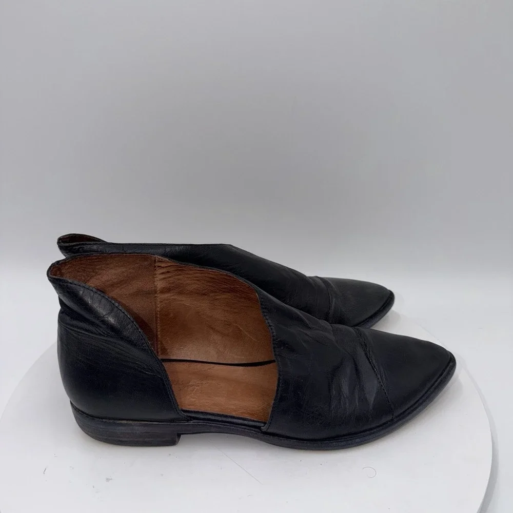 Free People Black Leather Royale D'Orsay Pointed Toe Flats Women Sz 38EU/7.5M US